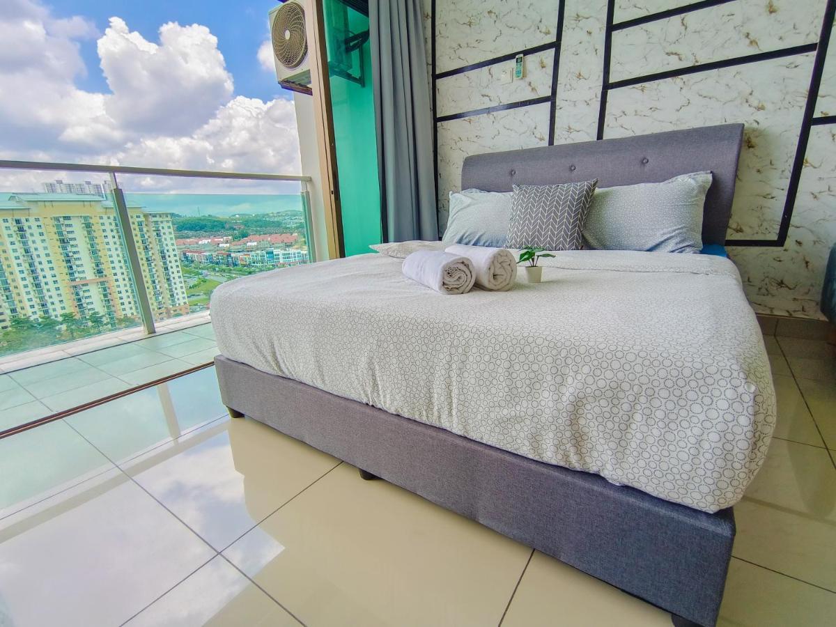 -Lake View- Mount Austin Ikea Toppen 10 Mins - B116 جوهر بهرو المظهر الخارجي الصورة